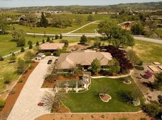 540 Wild Oats Way, Templeton, CA 93465