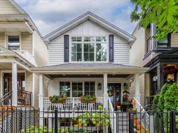 2226 W Barry Ave, Chicago, IL 60618