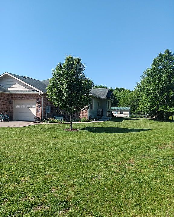 1st image of 340 Kimballs Garden Cir