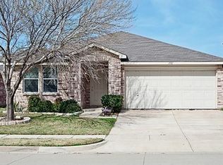 1921 Ramada Trl, Justin, TX 76247