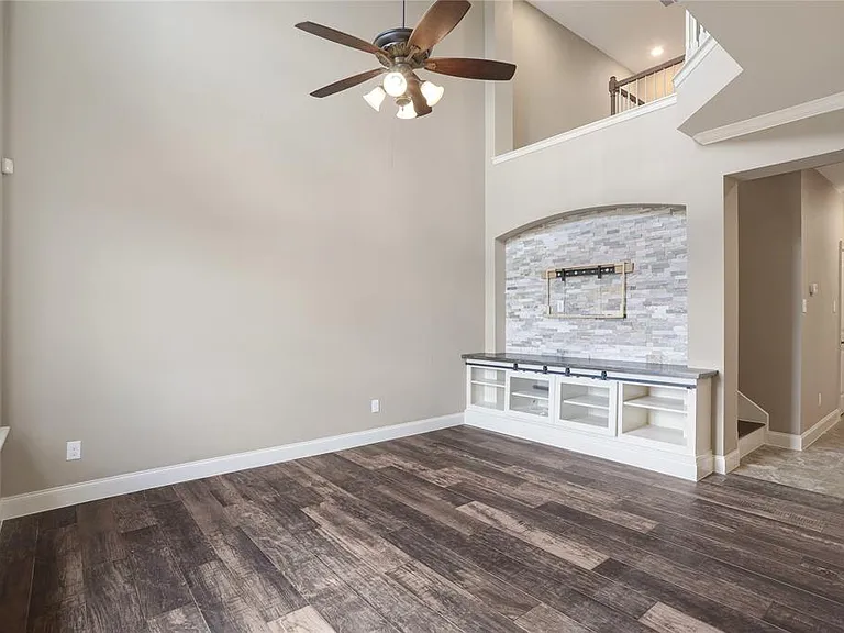 6929 Sandshell Blvd — Photo 3