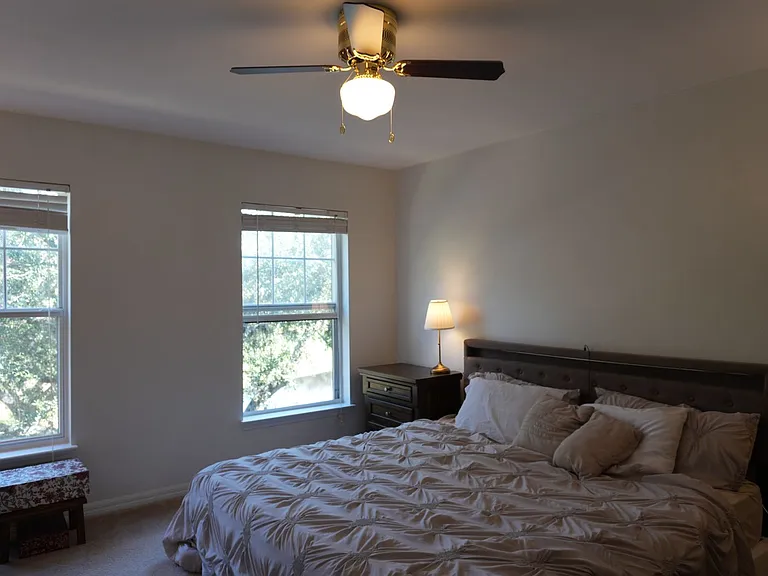 1004 Waterside Dr — Photo 34