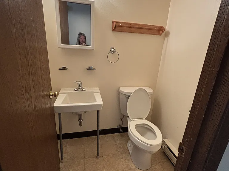 401 Morgan Ave #1 — Photo 9