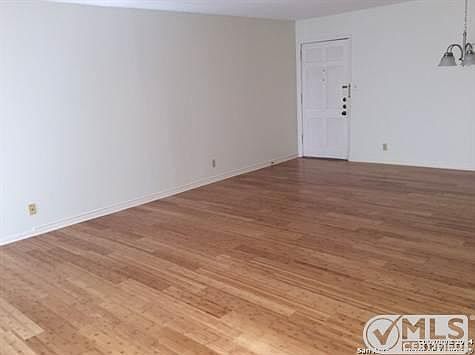 3rd image of 8401 N New Braunfels Ave APT 242A