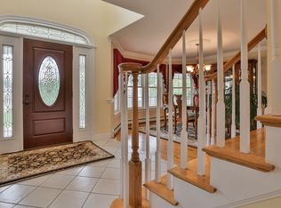 1 Colleen Dr, Salem, NH 03079