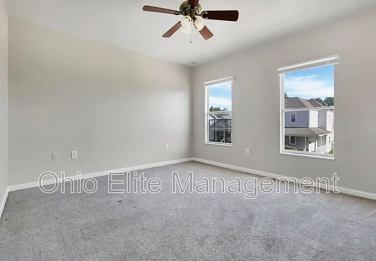 347 1/2 E Welch Ave — Photo 8