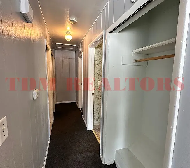 218 W Russell Ave — Photo 6