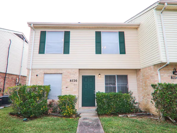 8720 Glen Meadow Ln, Beaumont, TX 77706