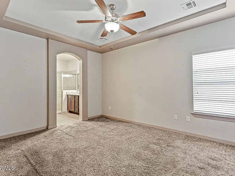 3635 Morgan Bay St — Photo 15