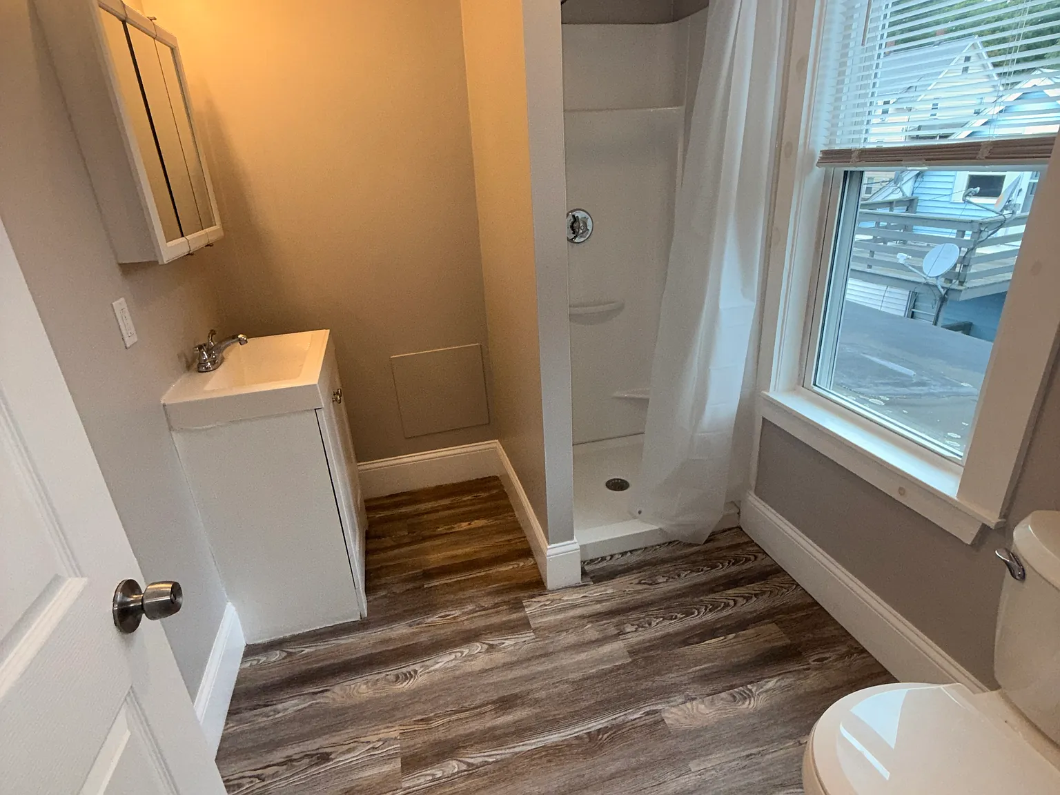 Studio, 400 sqft, $1,550 — Photo 2