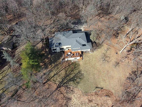 3rd image of 125 W Detweiller Dr
