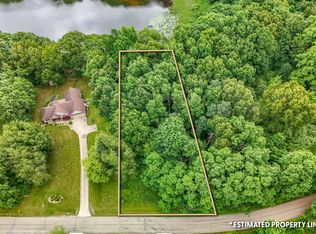 6135 Sweet Clover Hills Dr, Jonesville, MI 49250