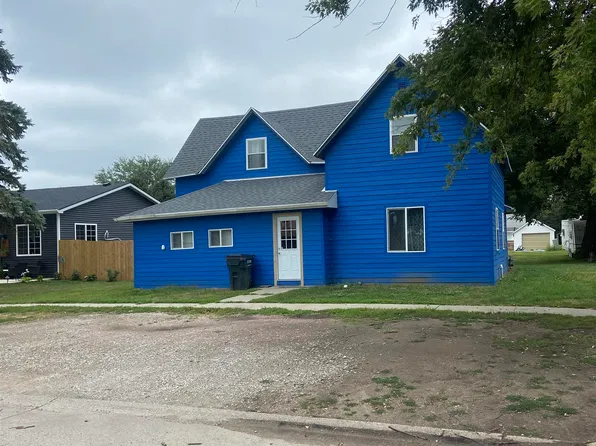 320 Maple St, Whiting, IA 51063