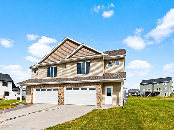 2nd image of 1435 Winterberry Ln
