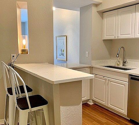 5th image of 504 S Armenia Ave Unit 1335