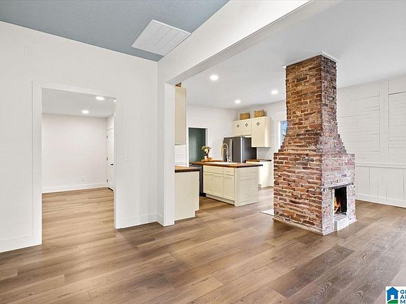 5th image of 2093 Shanghai Rd