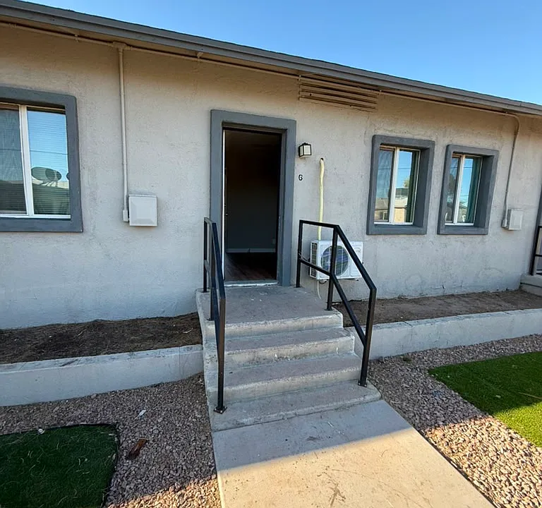 48 W Tamarisk St #6