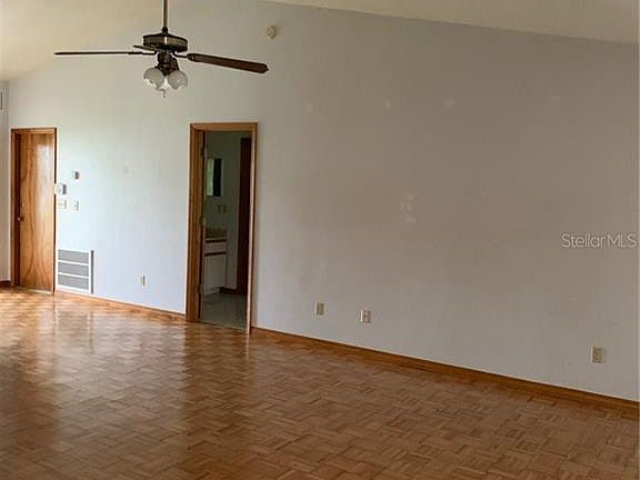 5th image of 606 Deauville Ct