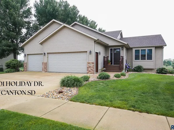 1601 Holiday Dr, Canton, SD 57013