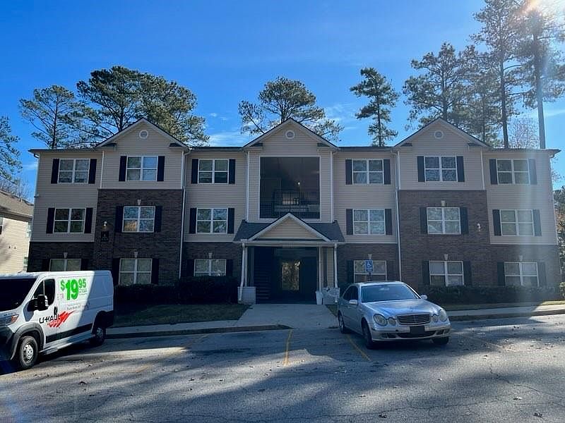 1301 Fairington Village Dr, Lithonia, GA 30038 | Zillow