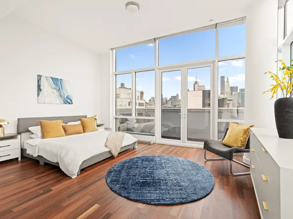 8 Union Square South image 10 of 20