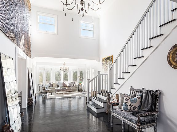 2nd image of 44 Scrimshaw Ln