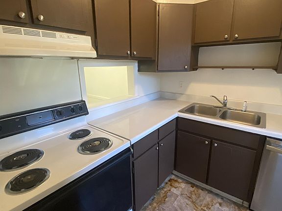3rd image of 2305 Vanstory St #2305A