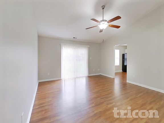 2nd image of 284 Woodfield Dr