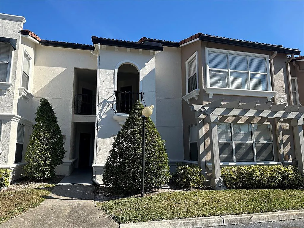 1 bed, 1.0 bath, 711 sqft, $1,400 — Photo 1