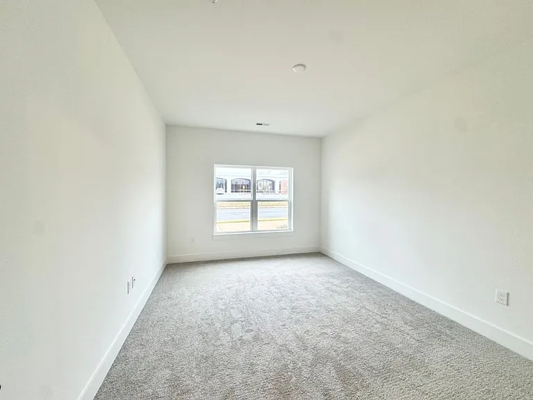 Brixton Apartments — Photo 105