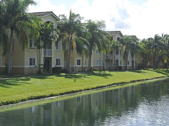 5th image of 2620 S University Dr APT 208