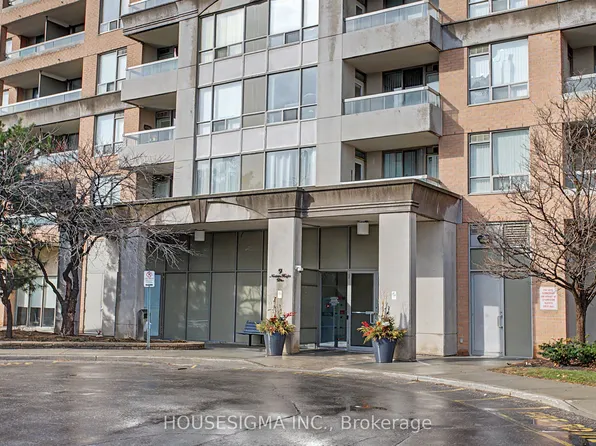 9 Northern Heights Dr #711, Richmond Hill, ON L4B 4M5