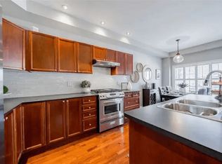 40 Cranborne Cres #0, Whitby, ON L1M2M2