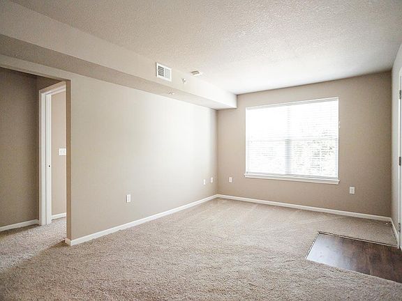 2nd image of 1280 Missouri Ct