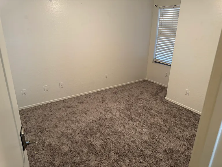 1880 E Kachina Dr — Photo 7