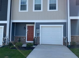 570 Locust Run Dr, York, PA 17404