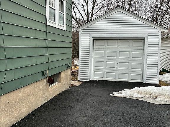 2nd image of 20 Republic St
