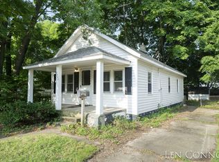 2305 Berwyn Ave SW, Wyoming, MI 49519