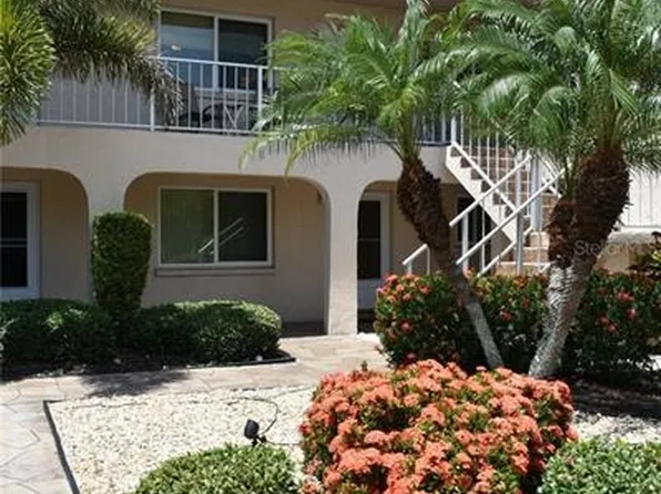 620 Flamingo Dr APT 204, Venice, FL 34285