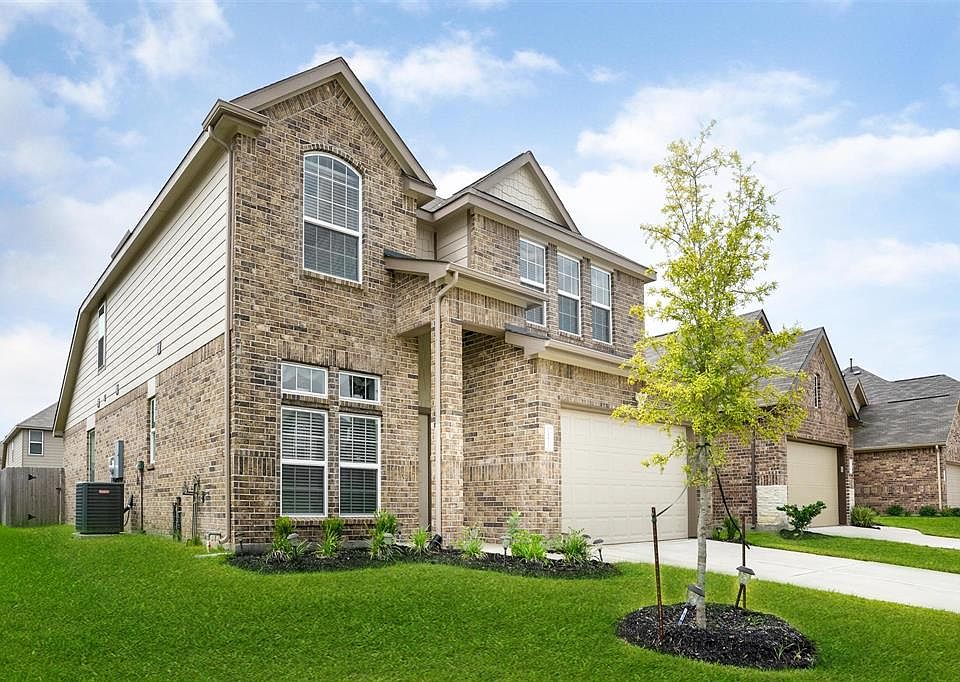1st image of 24827 Puccini Pl