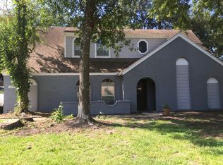 529 S Rivershire Dr, Conroe, TX 77304