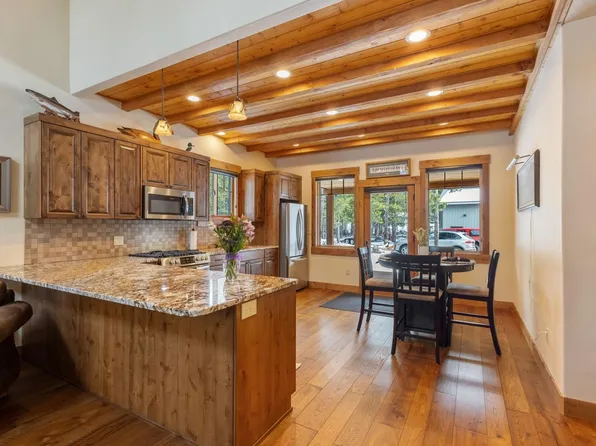 55416 Heierman Dr, Bend, OR 97707