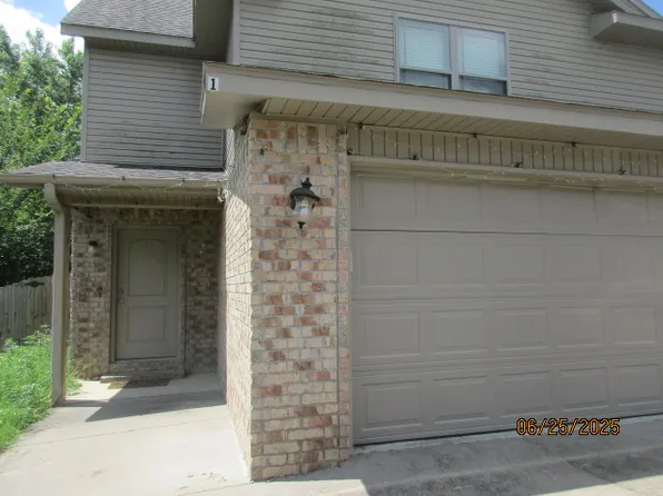 4903 Town Vu Rd #1, Bentonville, AR 72712