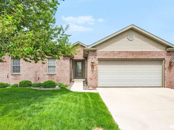 21 Osprey Ct, Pekin, IL 61554