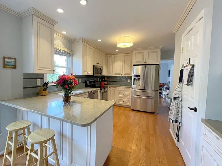 502 Clagett St SW — Photo 8
