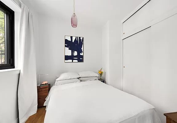 4th image of 210 6th Ave APT 2F