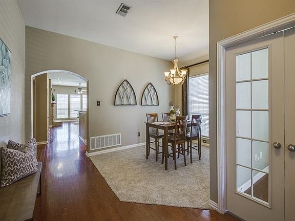 5th image of 990 Noble Ave