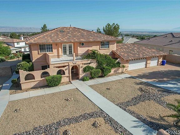 2nd image of 18633 Kamana Rd