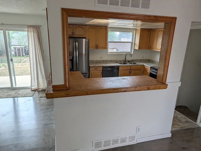 4705 Topeka Ct — Photo 4