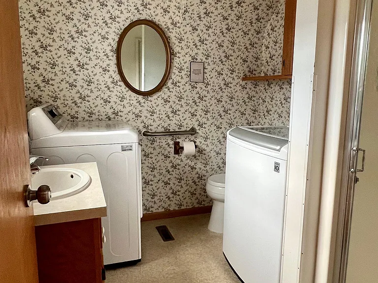 721 Olive St W #1 — Photo 12